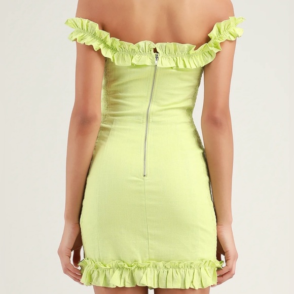 Lulus NWT Elati Lime Green Ruffled Off-the-Shoulder Bodycon Dress Size M - Picture 2 of 12